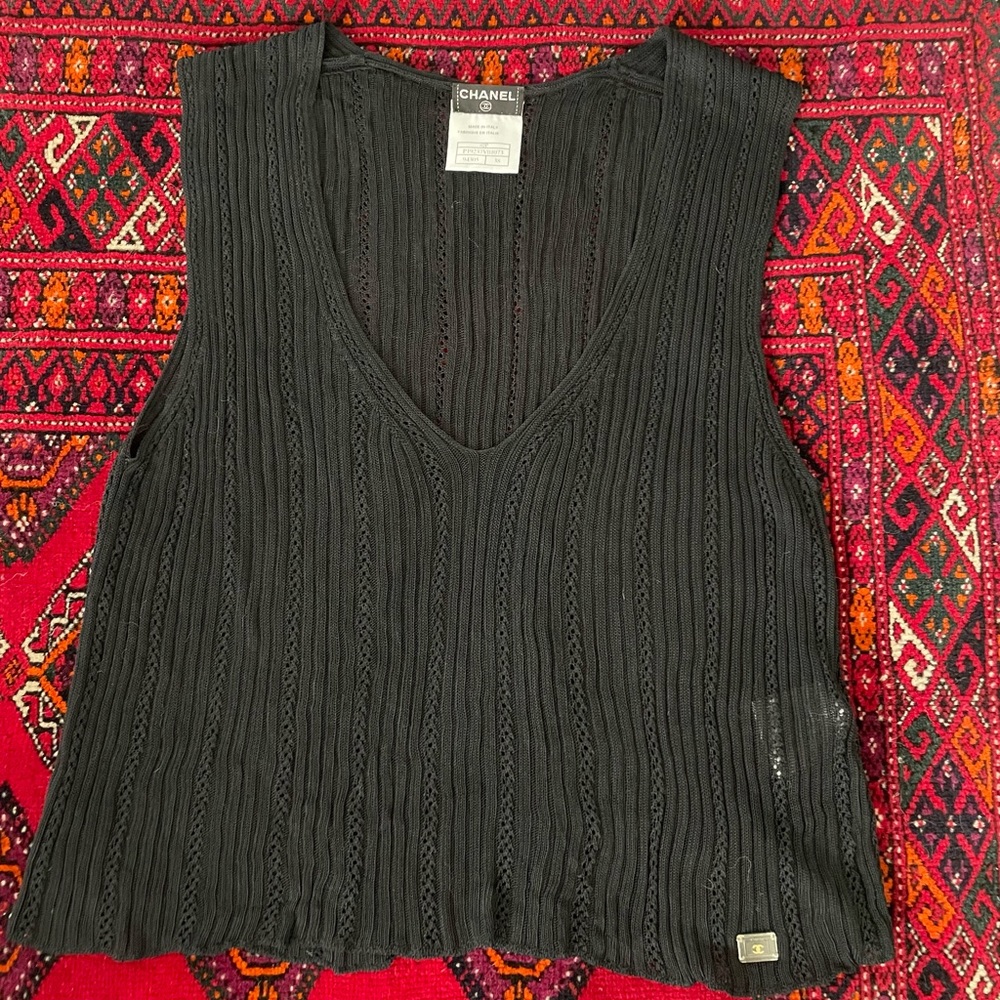 CHANEL BLACK CROP TOP SIZE 38 - Picture 14 of 17